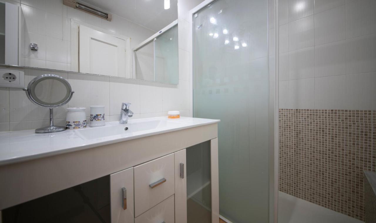 Tarracohomes, Th156 Casa Roser Familiar Y Con Piscina Compartida Таррагона Экстерьер фото